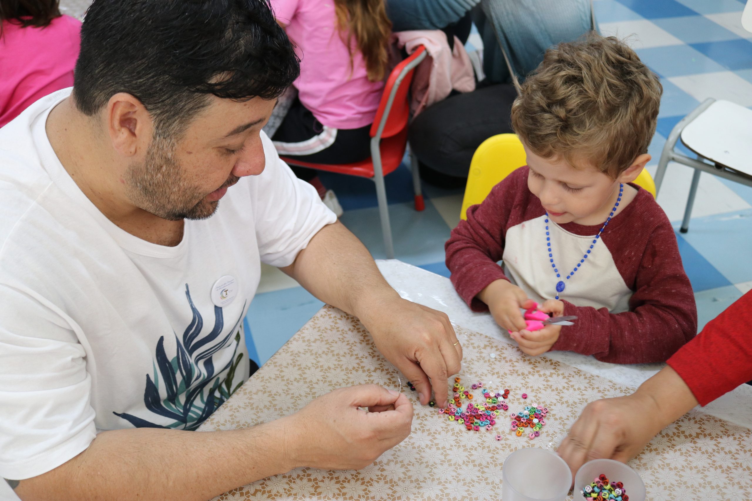 COLUNA FAMÍLIA X ESCOLA: A INDISPENSÁVEL PARCERIA EM CLIMA DE DIA DOS AVÓS  - Colégio Pio XII